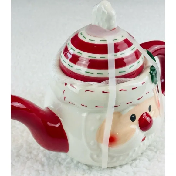 (NWT) HOLLY & MOSS • Red/White Christmas Holiday Santa Claus Teapot - Picture 8 of 12